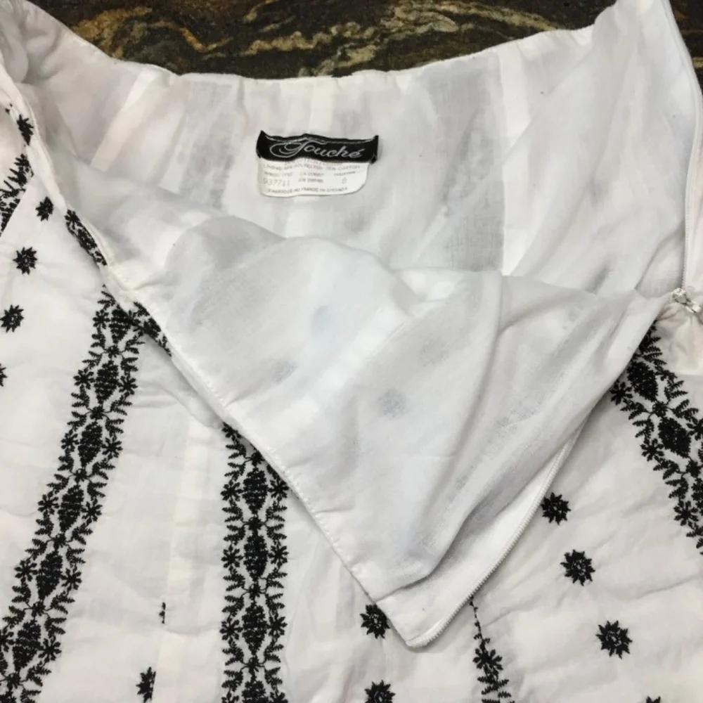 Flirty and Fun black and white size 8 Touche skirt - Picture 9 of 11